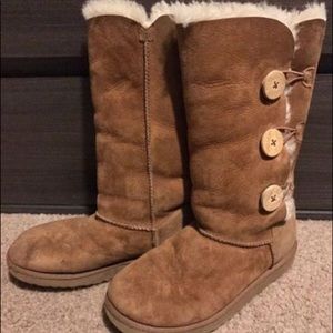 Bailey Button Uggs